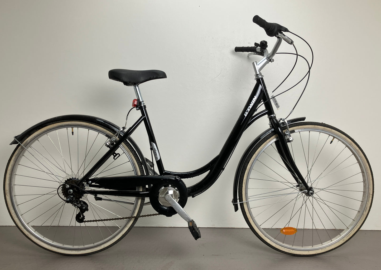 B'twin Elops 100, 26”, 6 växlar, bra begagnat skick