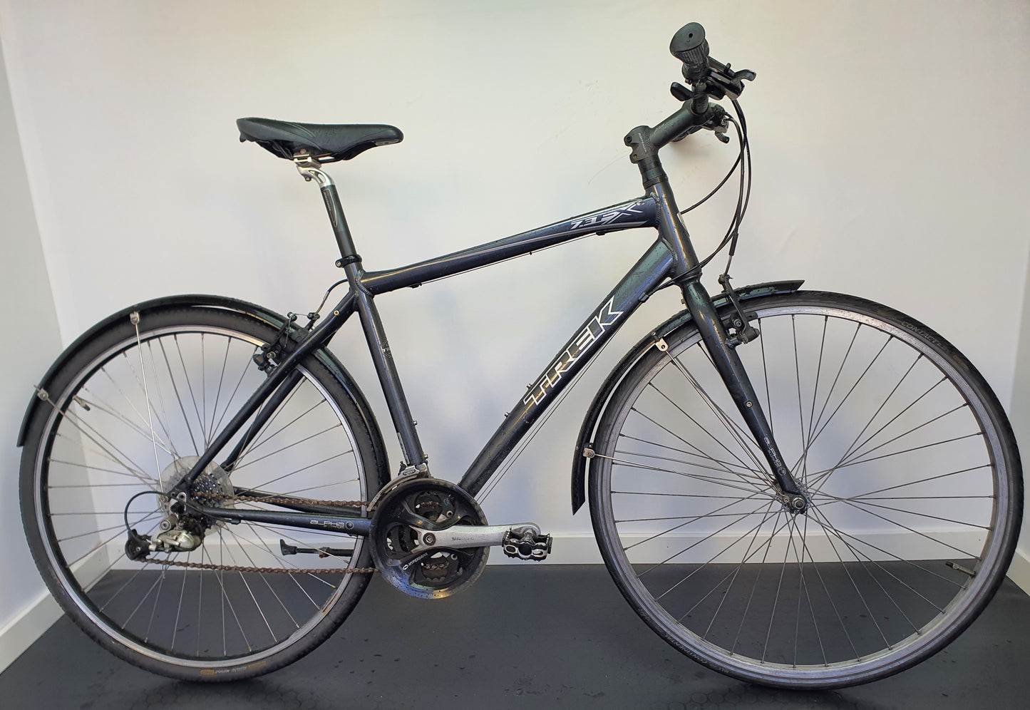 Trek 7.3FX, 28", 24 växlar, bättre begagnat skick