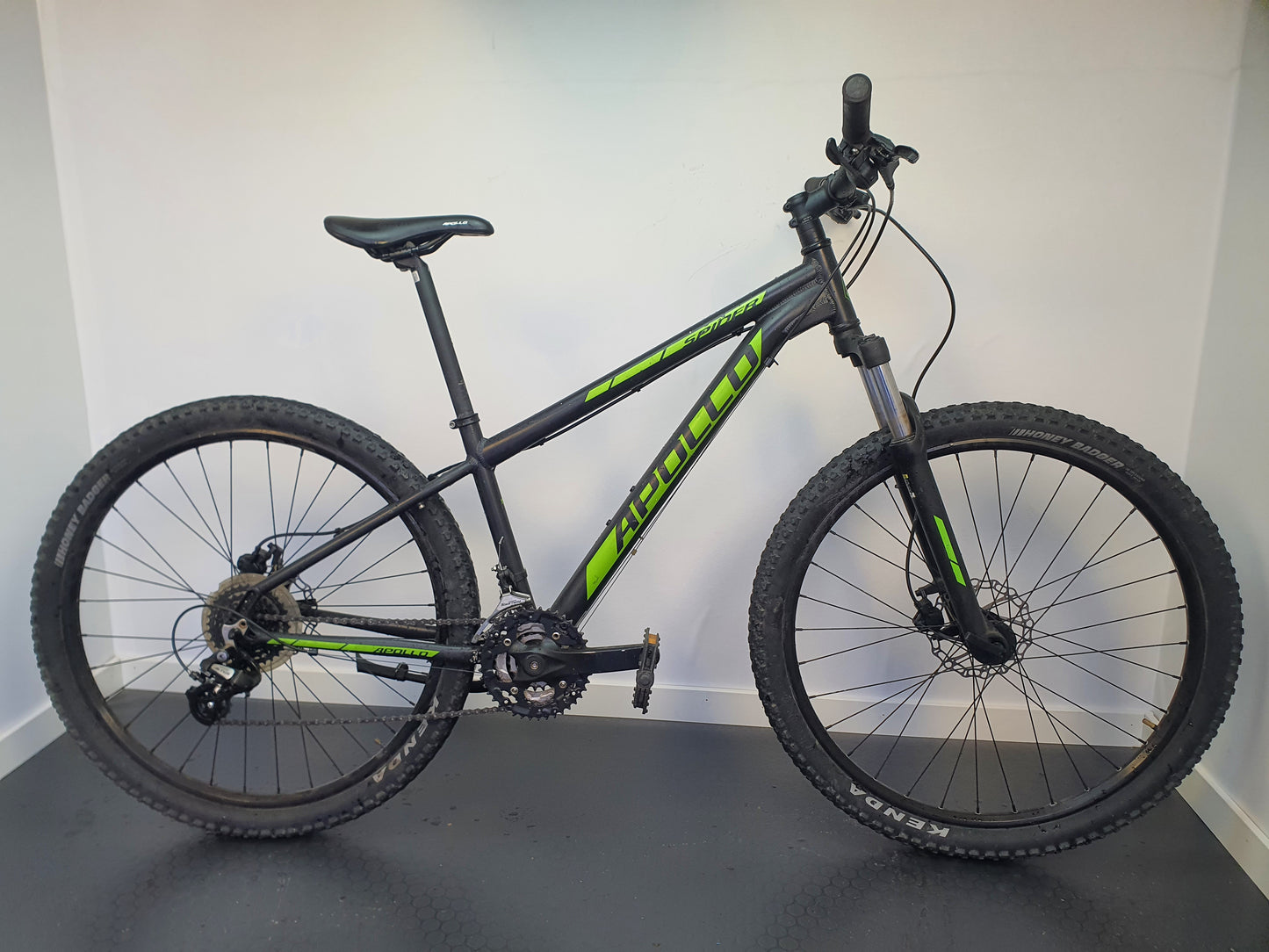 Apollo Spider, 27.5", 21 växlar, bättre begagnat skick