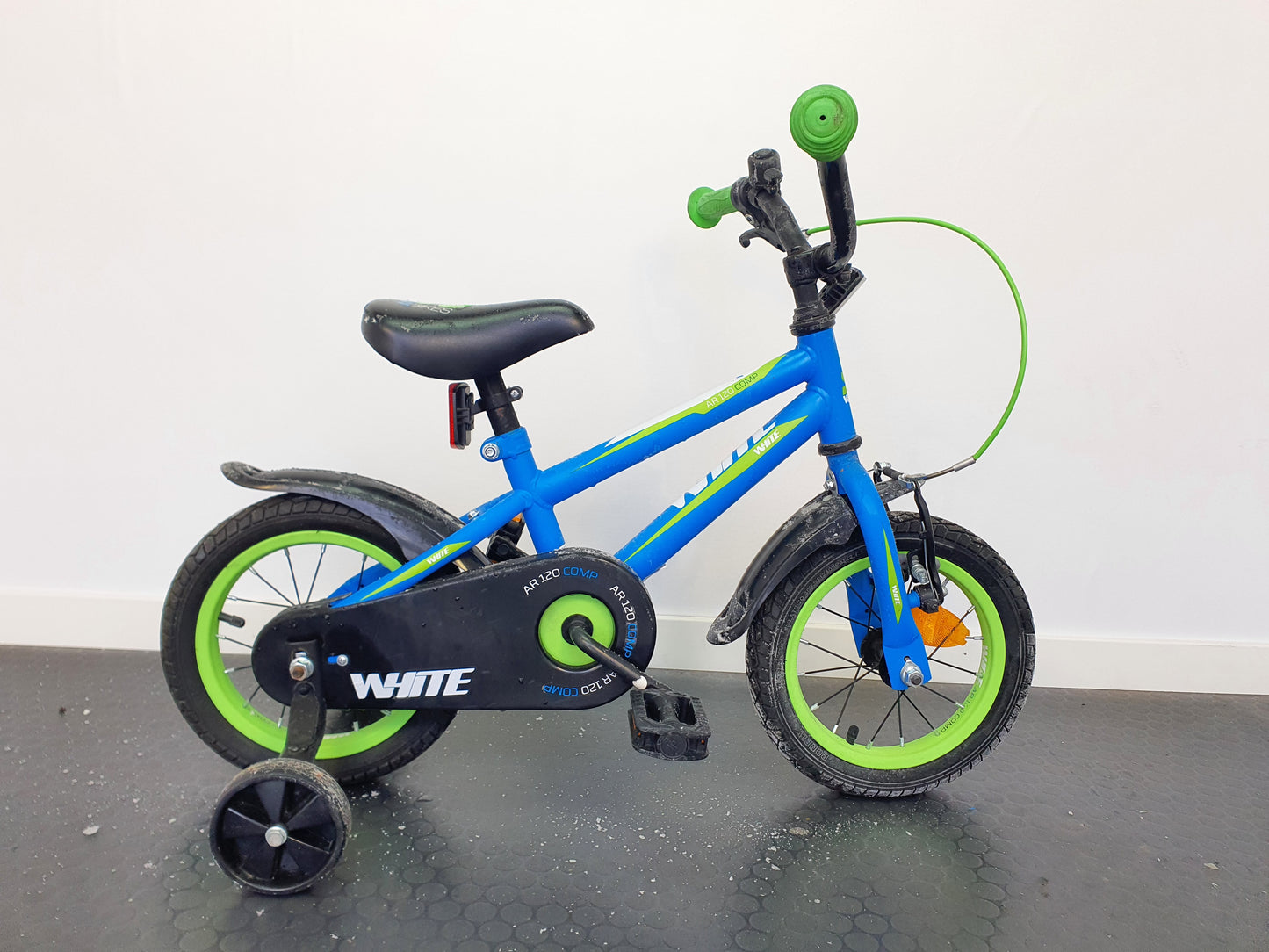 White AR120 Comp, 12", bra begagnat skick