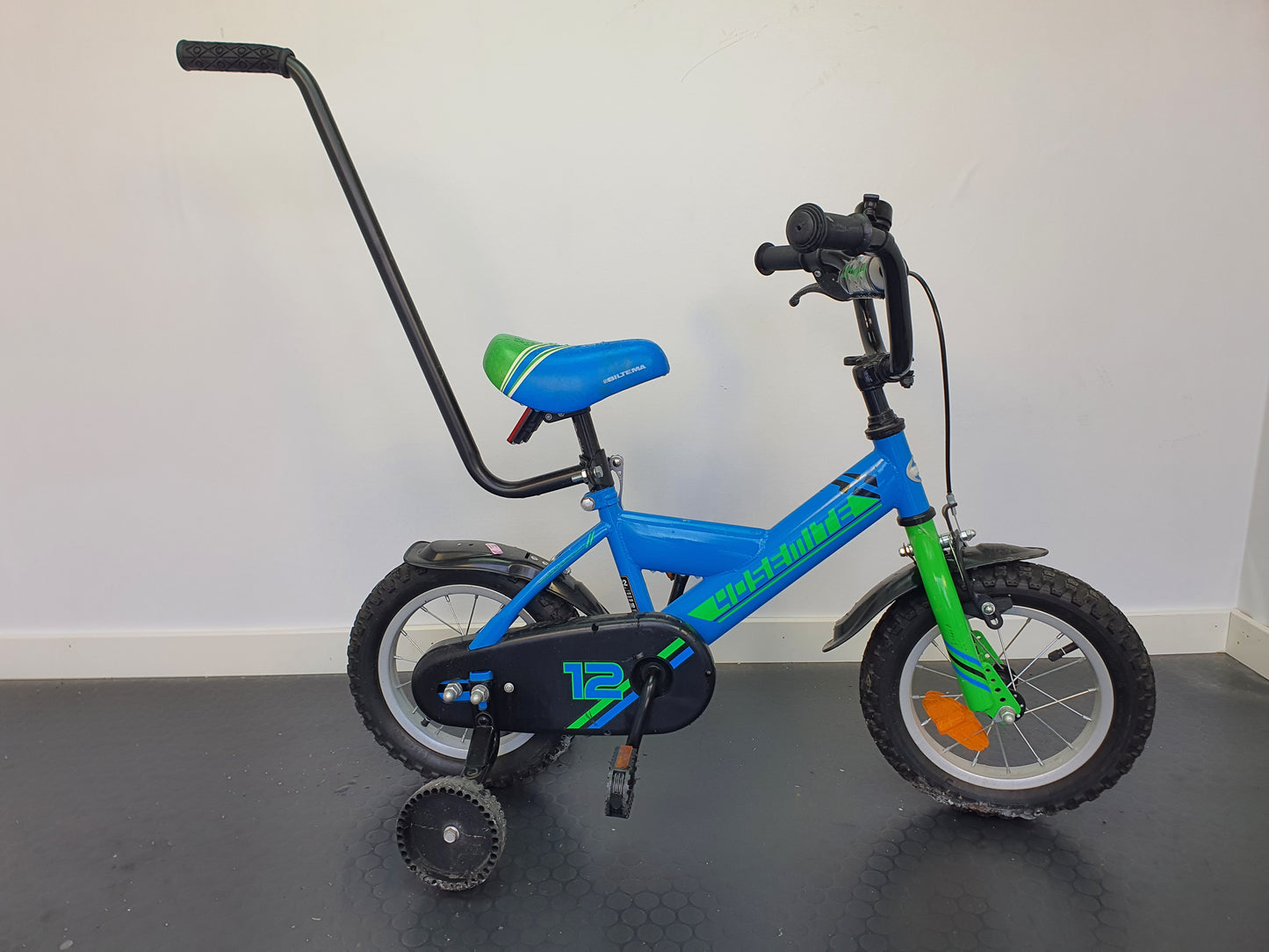 Yosemite, 12", bättre begagnat skick