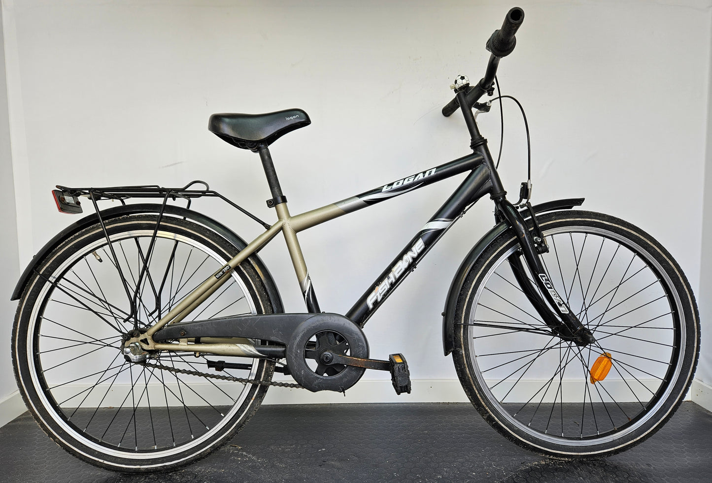 Logan Fishbone, 24", 3 växlar, bra begagnat skick