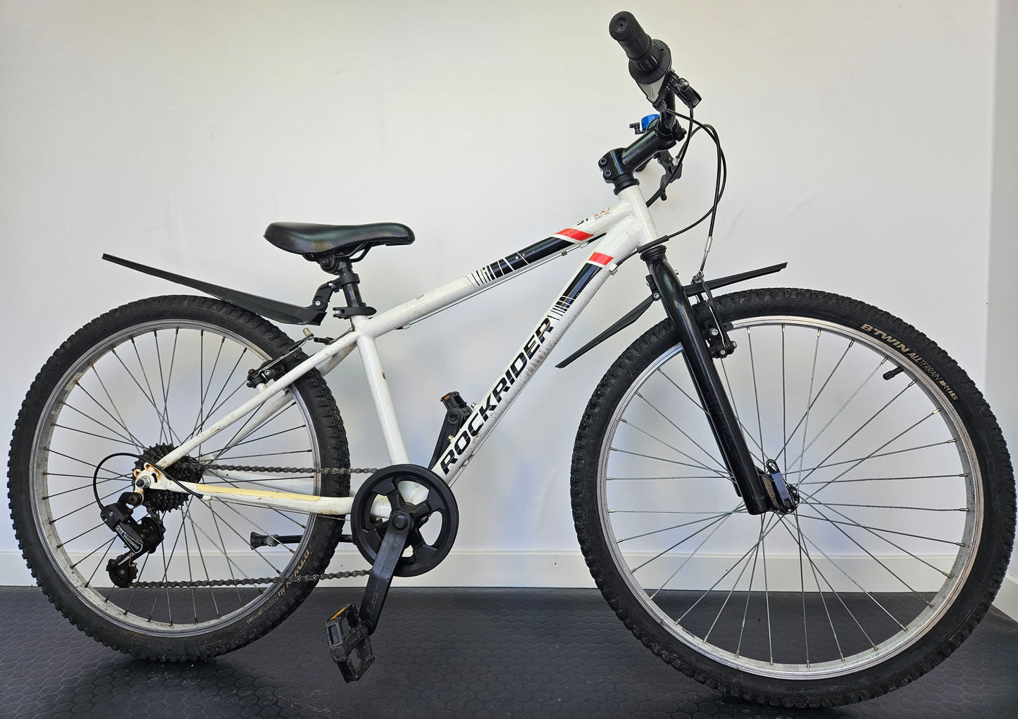 Btwin Rockrider ST100, 24", 5 växlar, bra begagnat skick