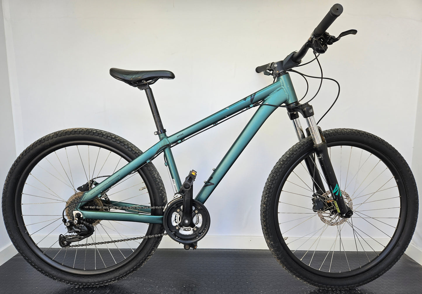 Made Apera, 26", 21 växlar, bättre begagnat skick