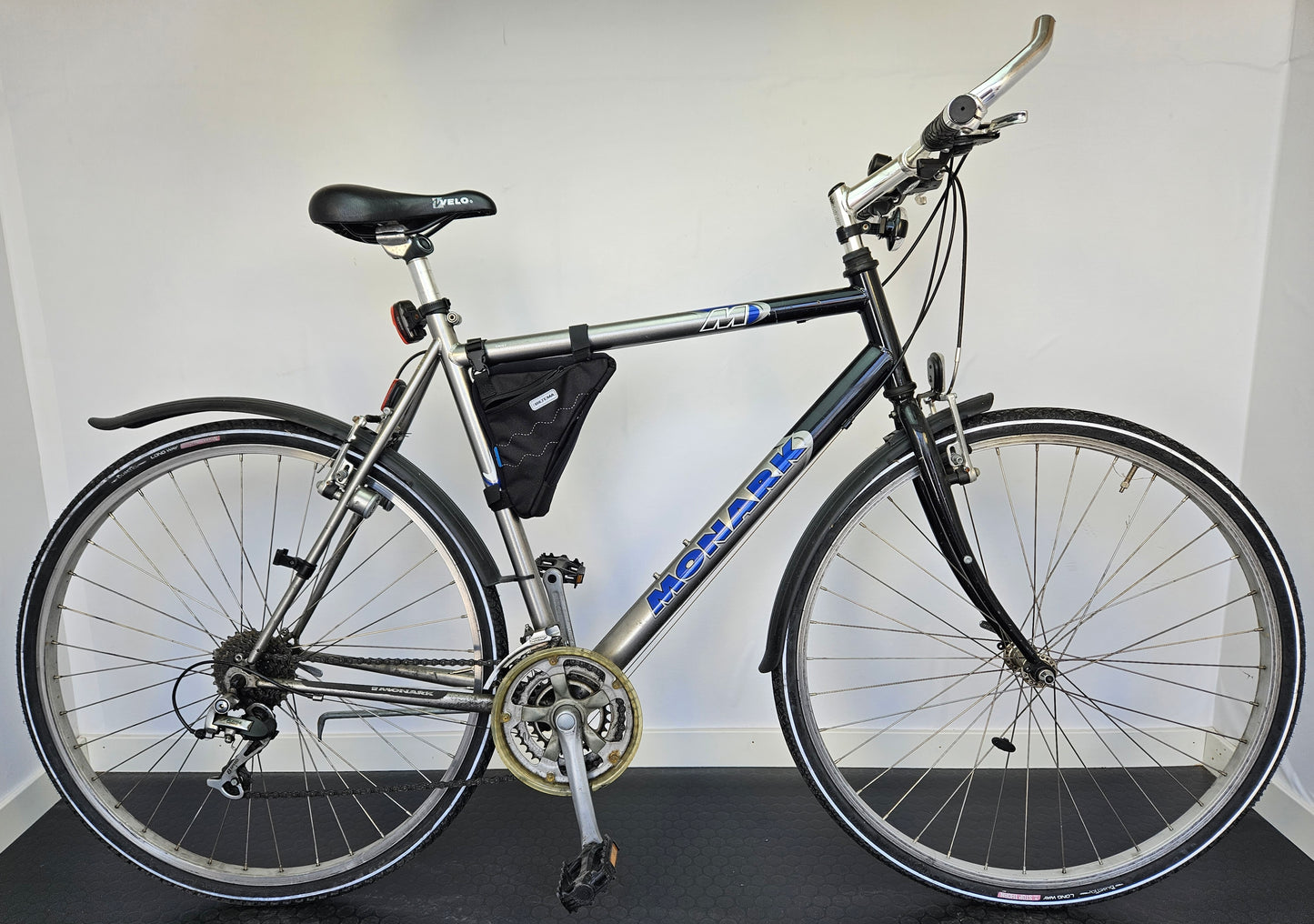 Monark Gnist, 28", 24 växlar, bättre begagnat skick