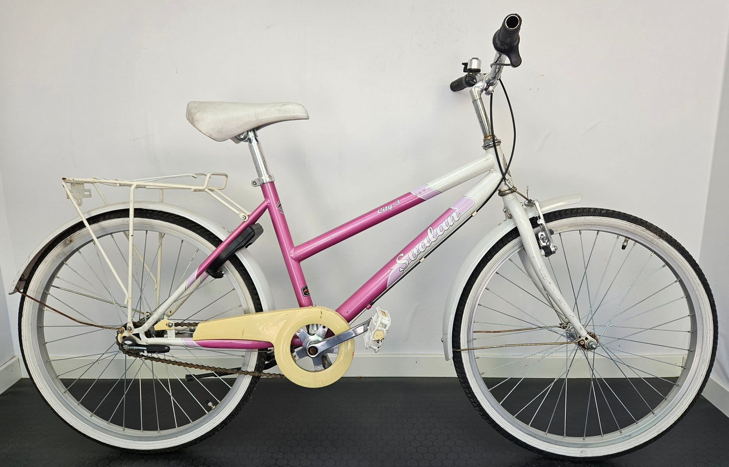 Svalan City 3, 24", 3 växlar, bra begagnat skick