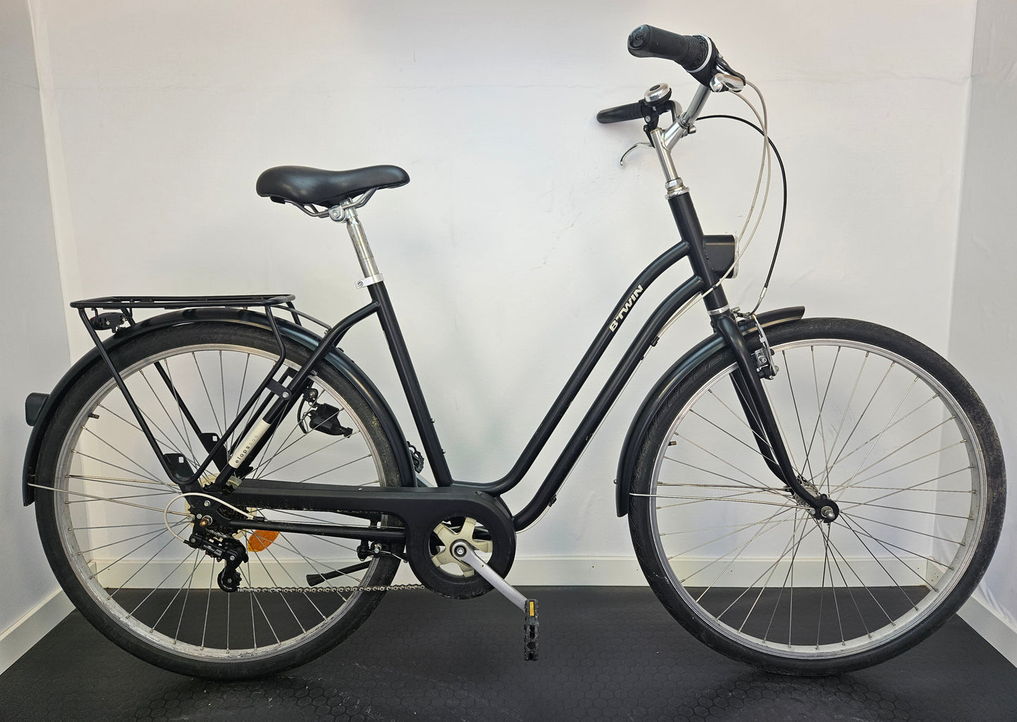 B'Twin Elops 520, 28", 6 växlar, bättre begagnat skick