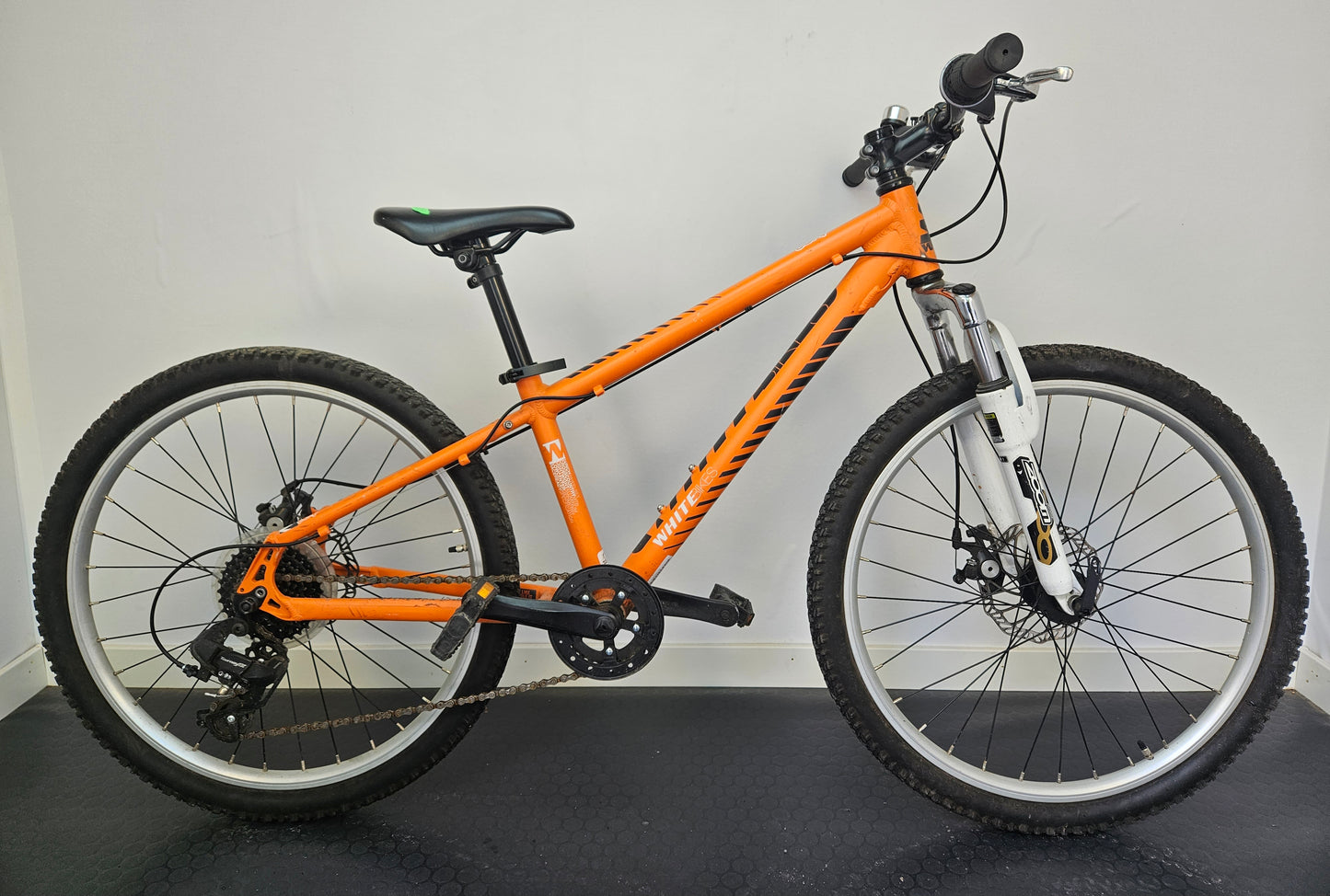 White Comp, 24", 8 växlar, bättre begagnat skick