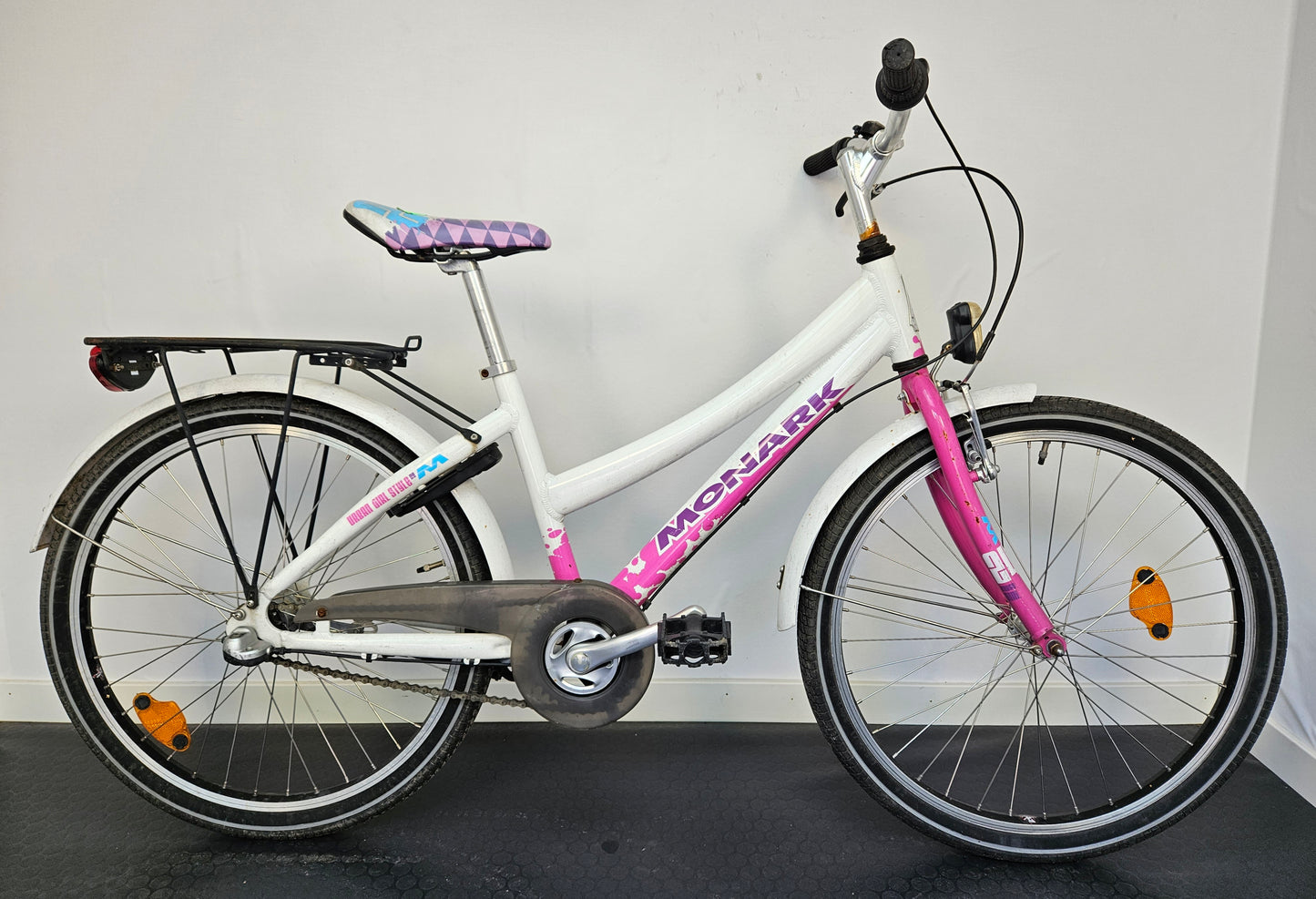 Monark Urban Girl, 24", 3 växlar, bra begagnat skick