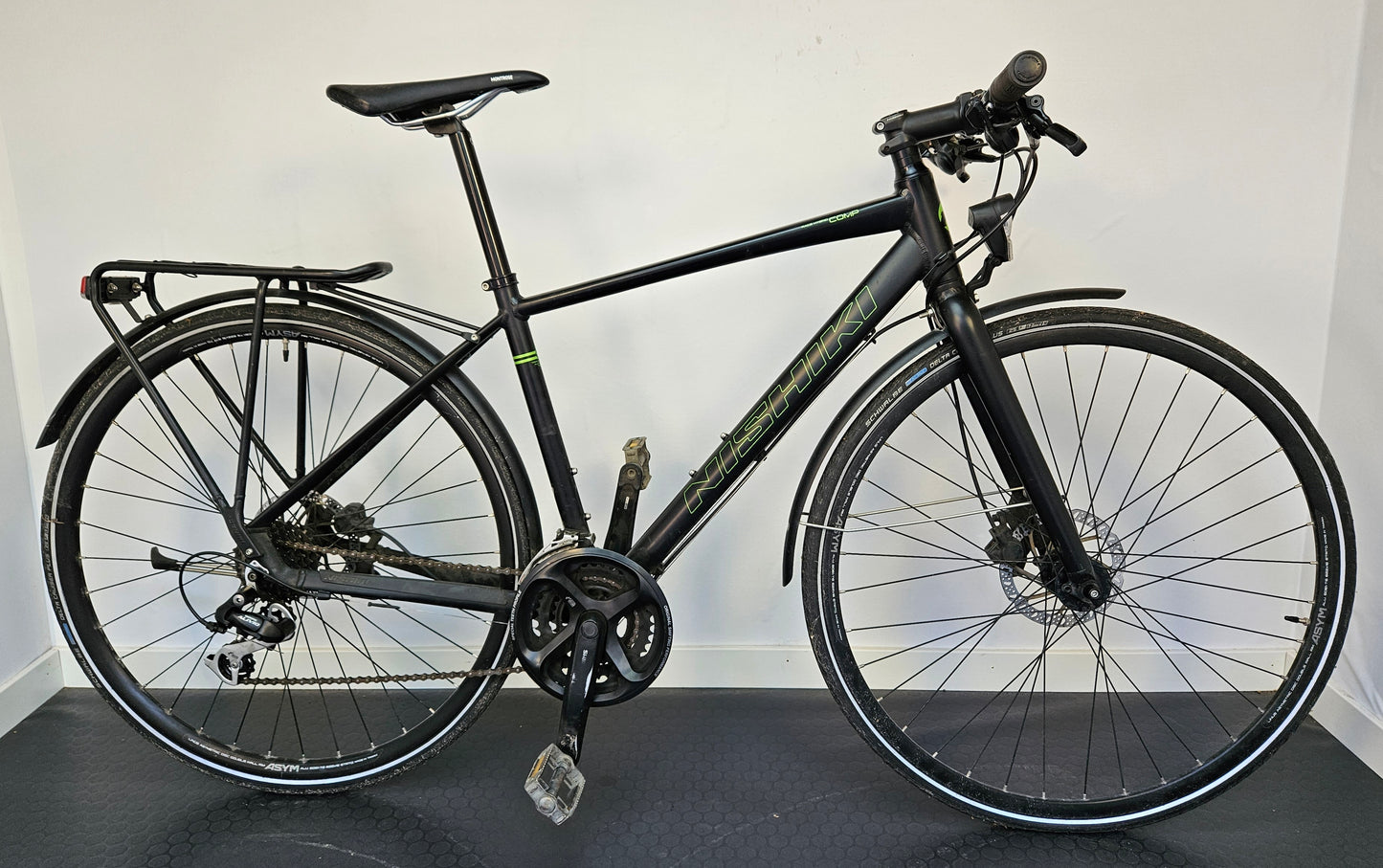 Nishiki Race Hybrid Comp, 28", 24 växlar, bättre begagnat skick