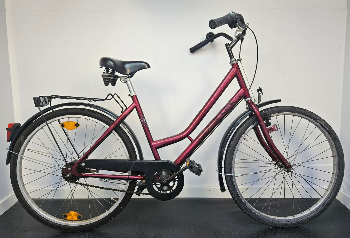 La Strada City, 26", 5 växlar, bra begagnat skick