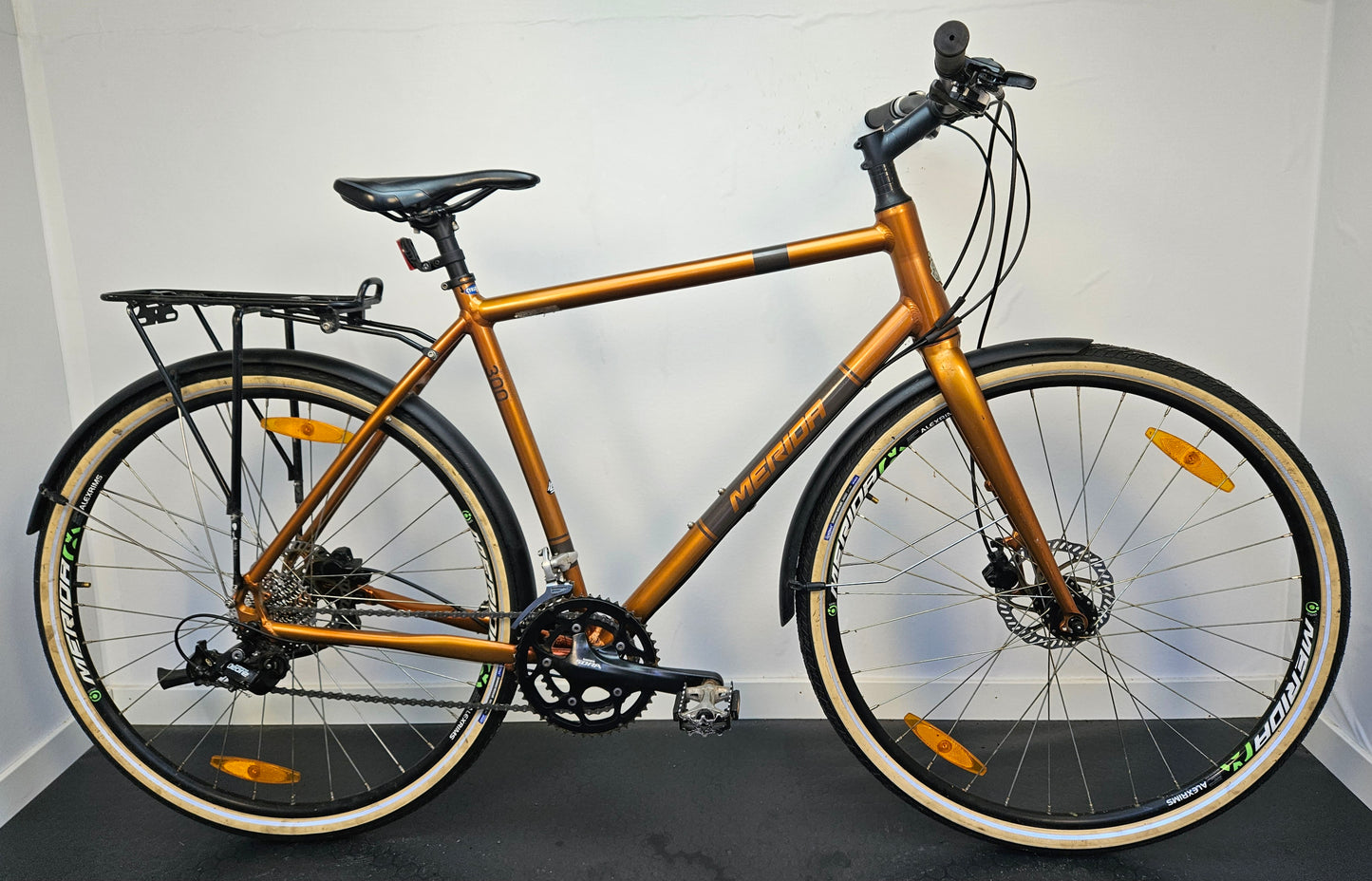 Merida Crossway Urban 300, 28", 18 växlar, bättre begagnat skick