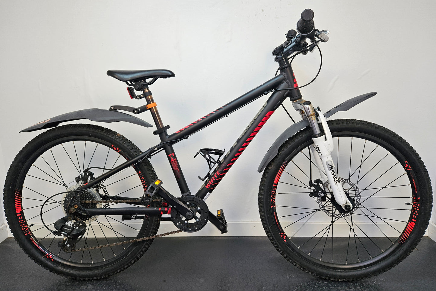 White Comp, 24", 8 växlar, bättre begagnat skick