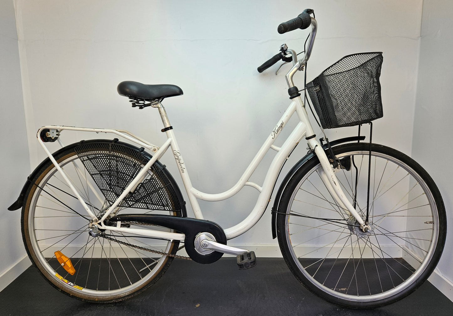 Kungs Gripsholm, 28", 3 växlar, bra begagnat skick