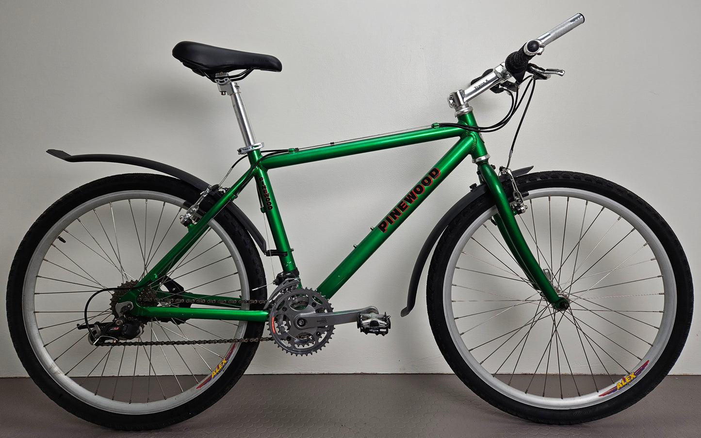 Pinewood X40, 26", 21 växlar, bättre begagnat skick