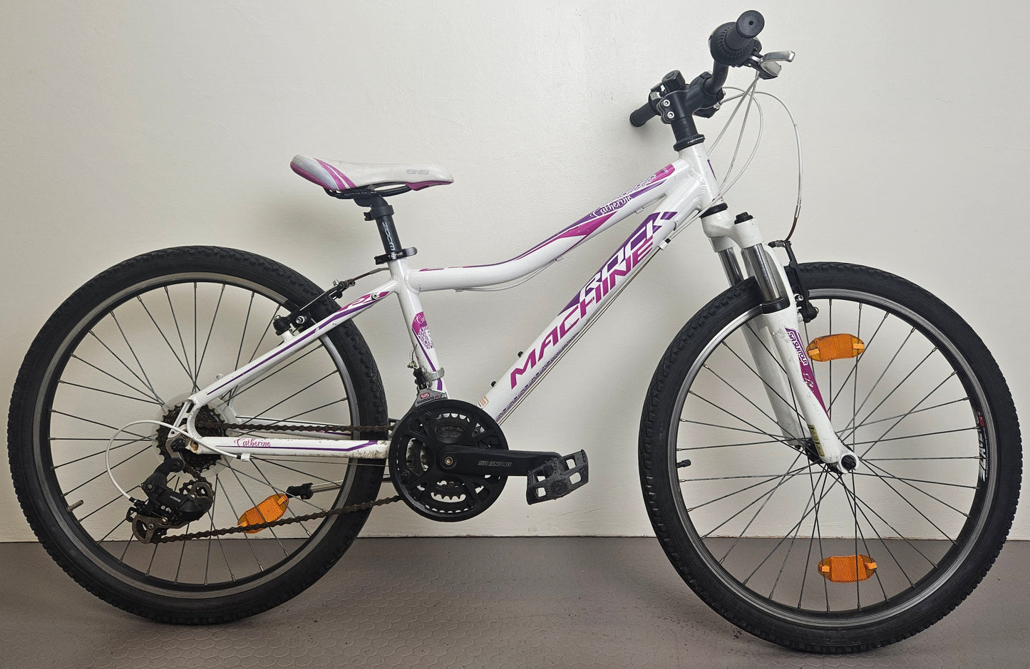 Rock Machine Catherine, 24", 21 växlar, bättre begagnat skick