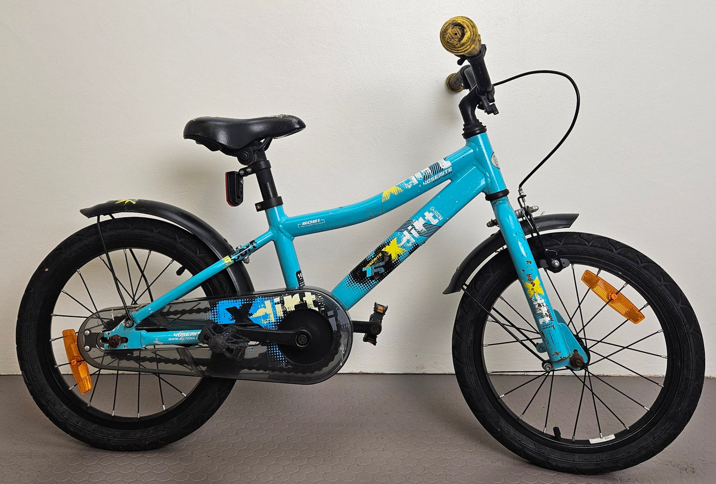 Yosemite X-Dirt, 16", bra begagnat skick