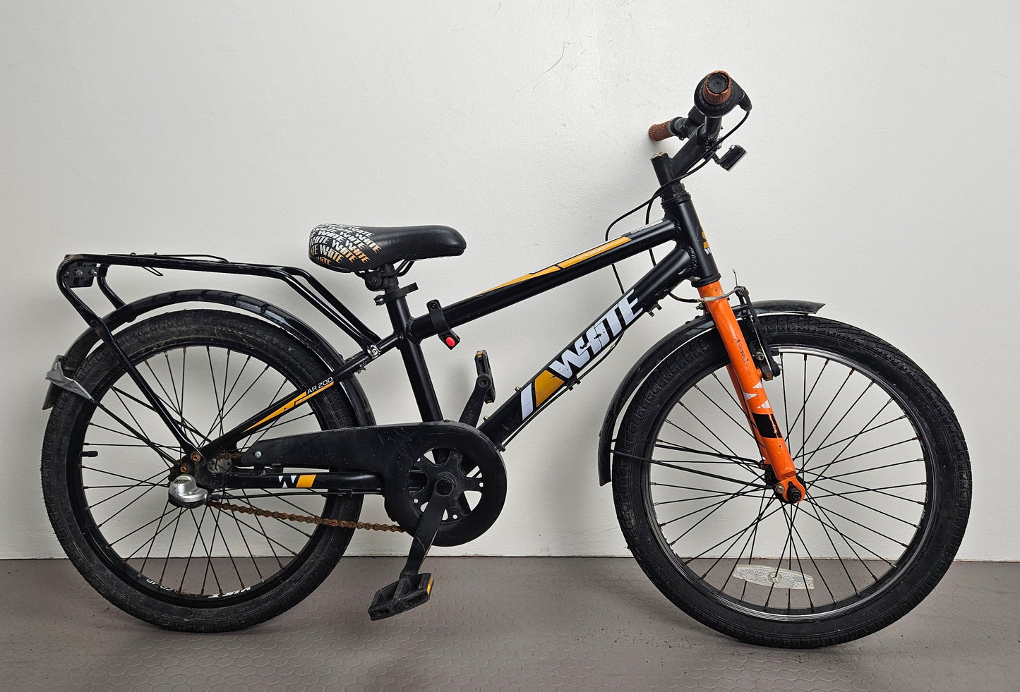 White AR200, 20", 3 växlar, bra begagnat skick