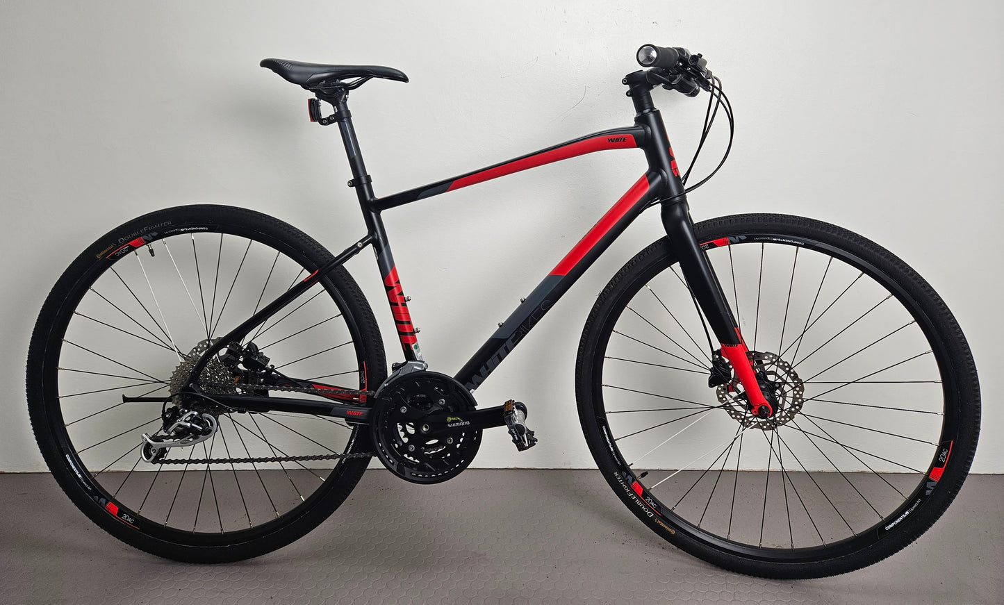 White SC Lite FF20, 28", 27 växlar, så gott som nyskick