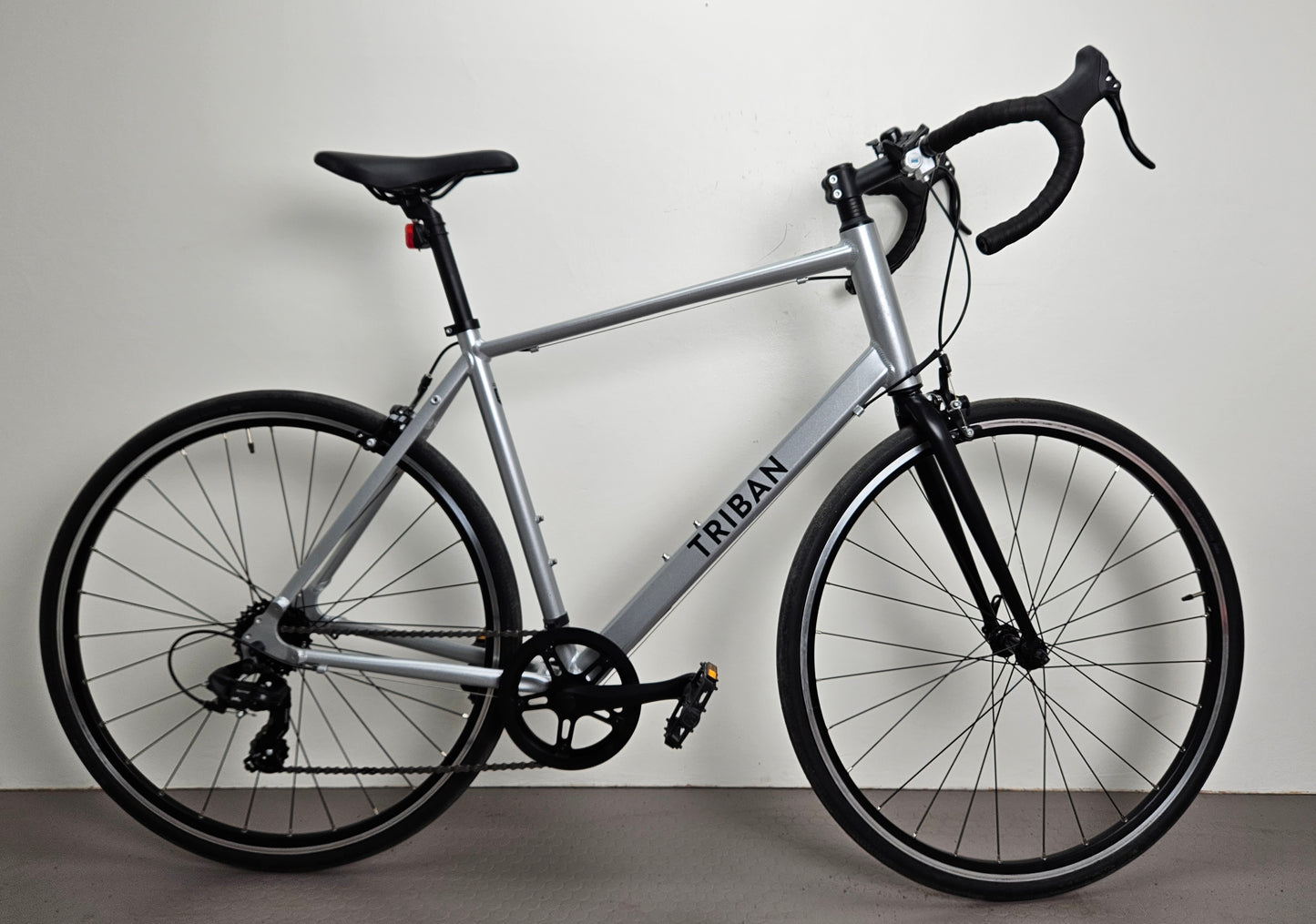 Btwin Triban, 28", 7 växlar, så gott som nyskick