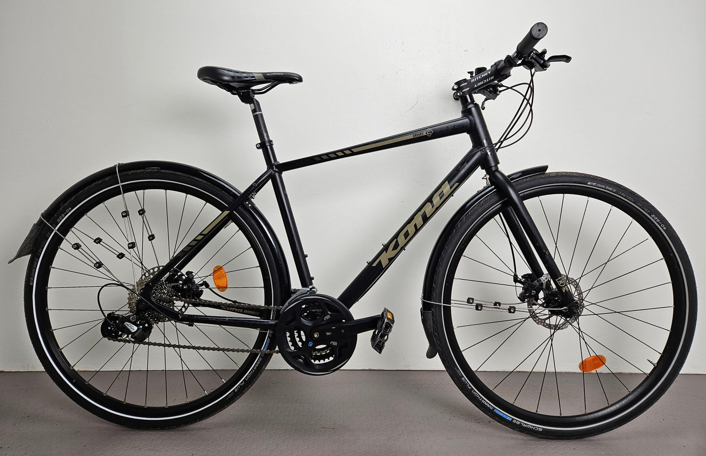 Kona Dewey, 28", 24 växlar, så gott som nyskick