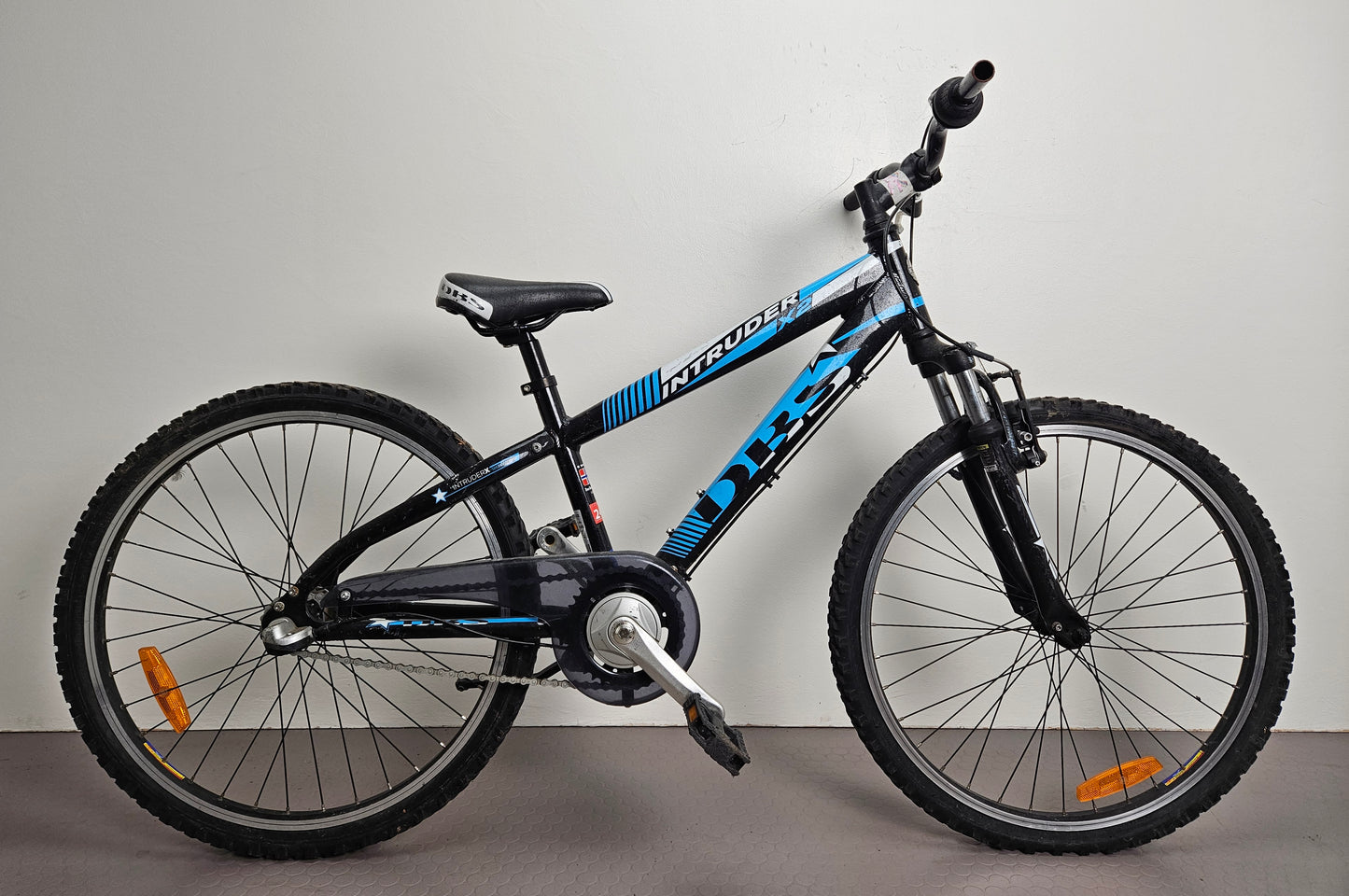 DBS Intruder X2, 24", 3 växlar, OK begagnat skick