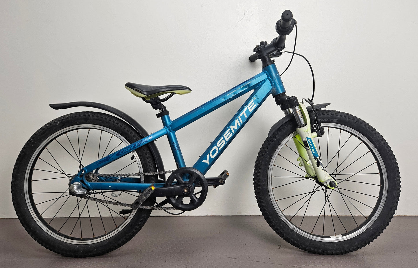 Yosemite X-Dirt, 20", 3 växlar, OK begagnat skick