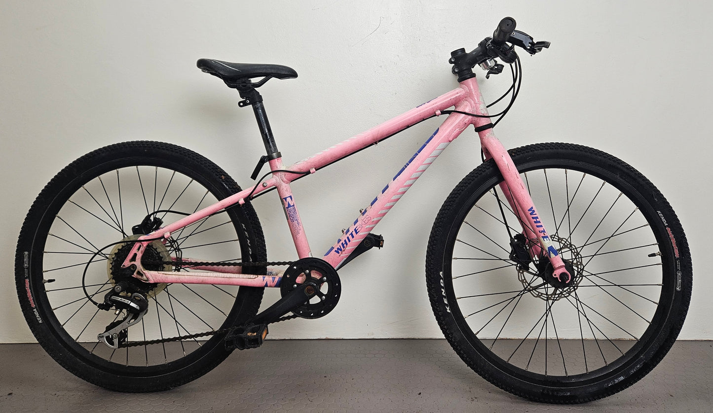 White XC 240 Lite, 24", 8 växlar, bra begagnat skick