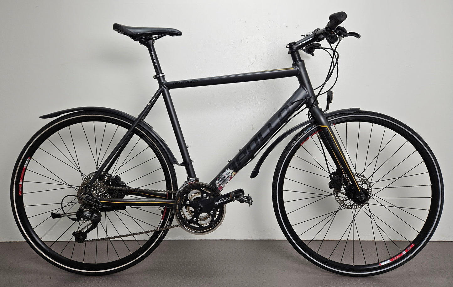 Apollo Team Race, 28", 24 växlar, bättre begagnat skick