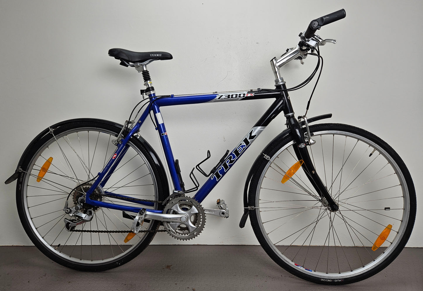 Trek 7300FX, 28", 24 växlar, bättre begagnat skick