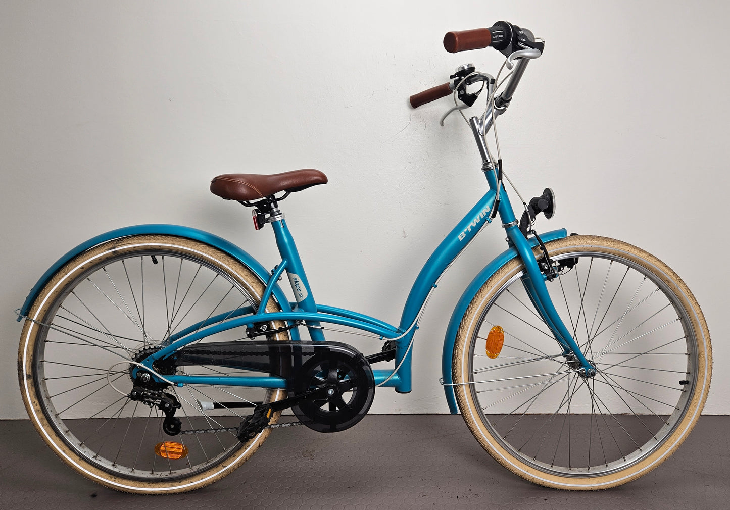 Btwin Elops 320, 26", 6 växlar, bättre begagnat skick