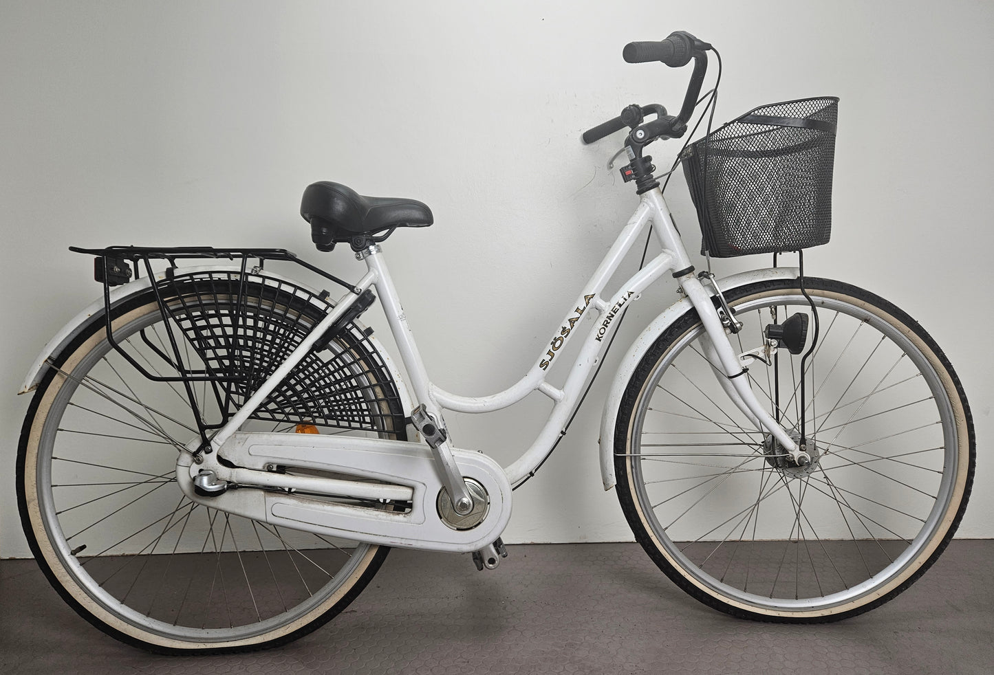 Sjösala Kornelia, 28", 3 växlar, bättre begagnat skick