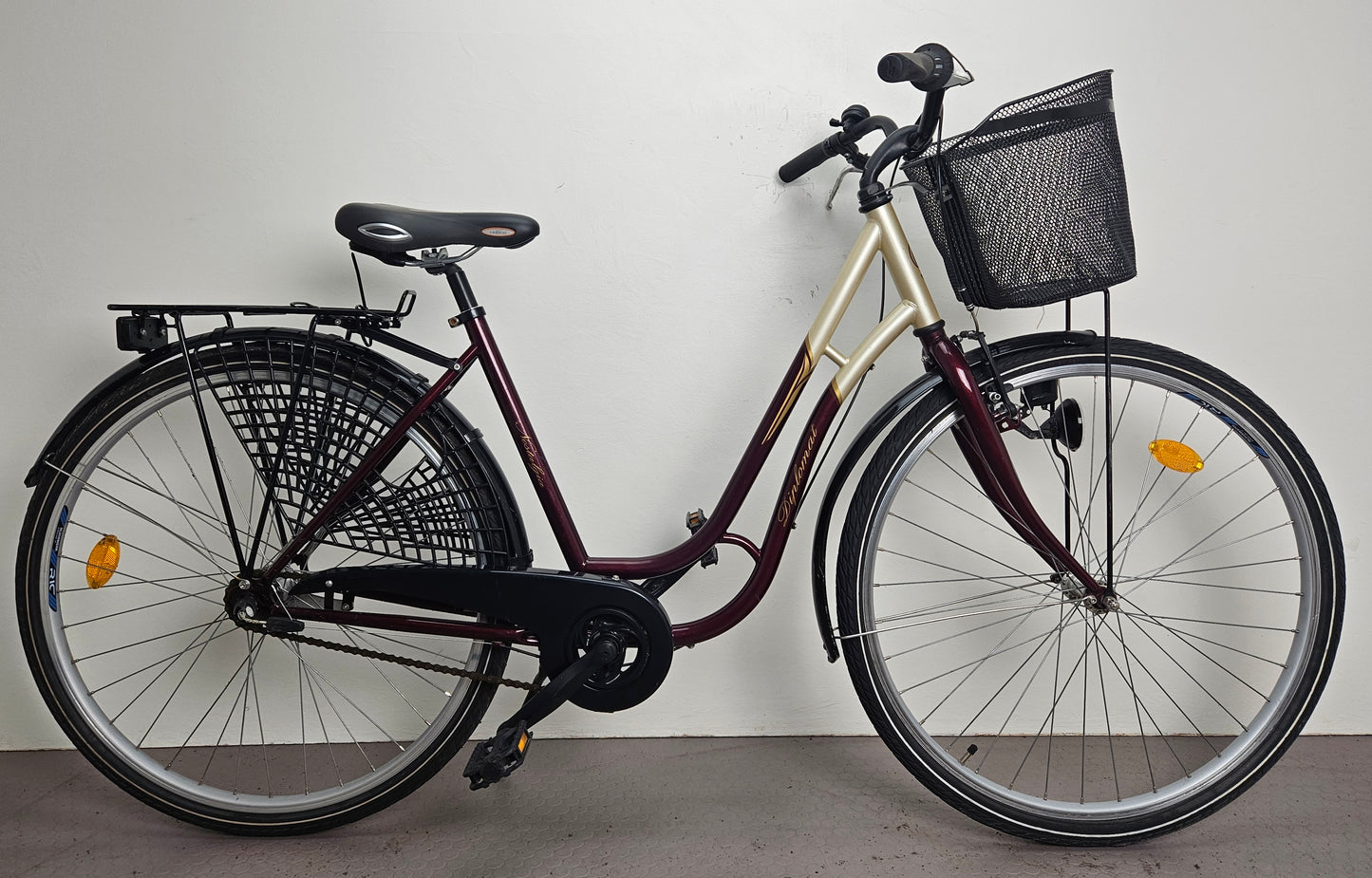 Diplomat Nostalgia, 28", 3 växlar, bättre begagnat skick