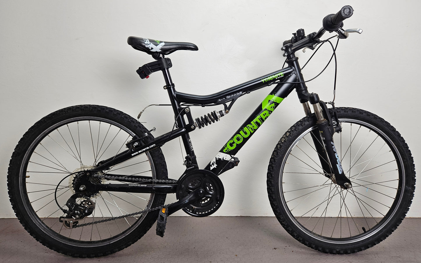 Yosemite X-Country, 24", 21 växlar, bättre begagnat skick