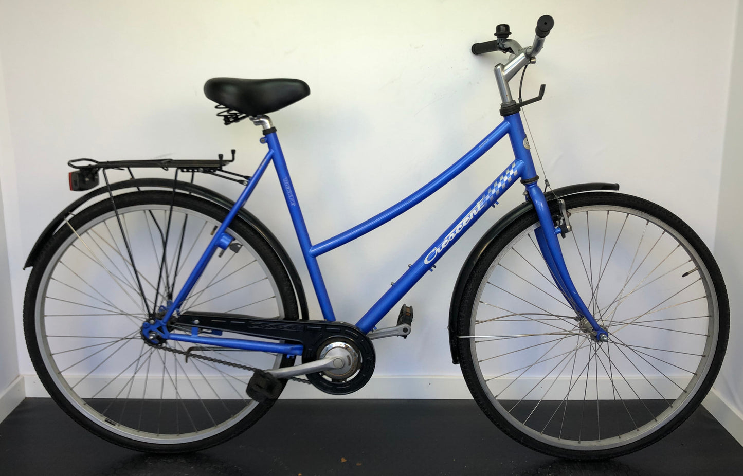 Crescent City, 28", bra begagnat skick