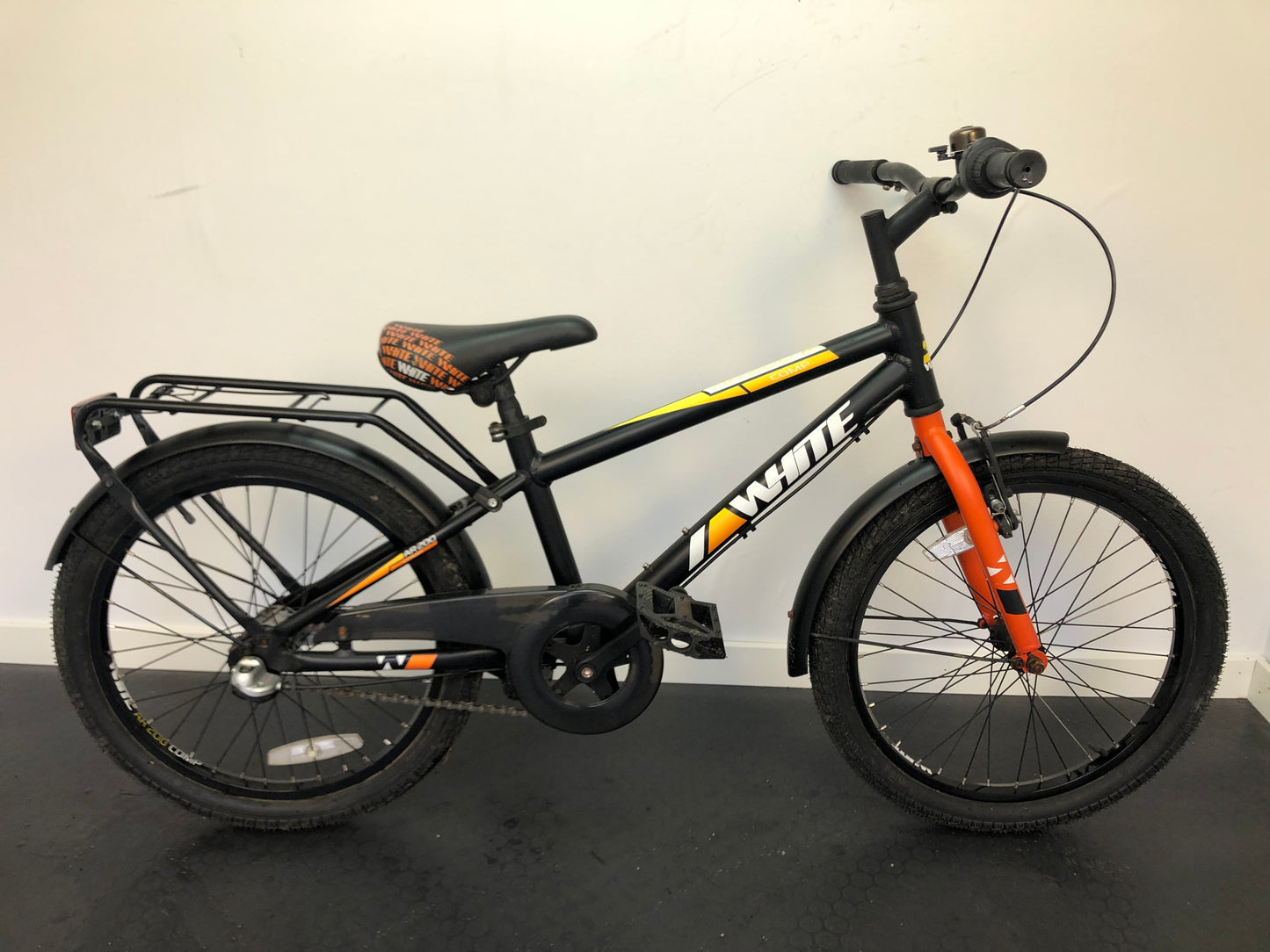 White Ar200 Comp, 20”, 3 växlar, bra begagnat skick