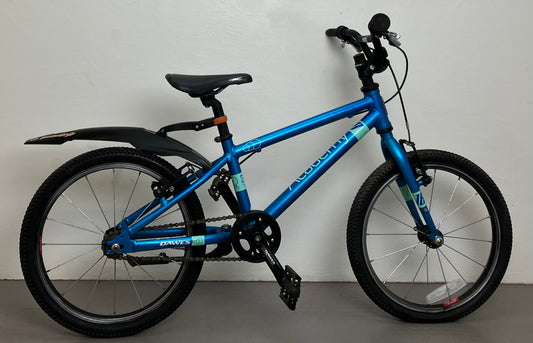 Dawes Academy, 18”, bättre begagnat skick