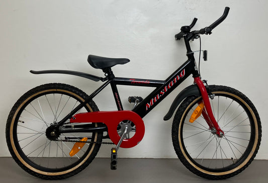 Mustang Tornado, 20”, så gott som nytt skick