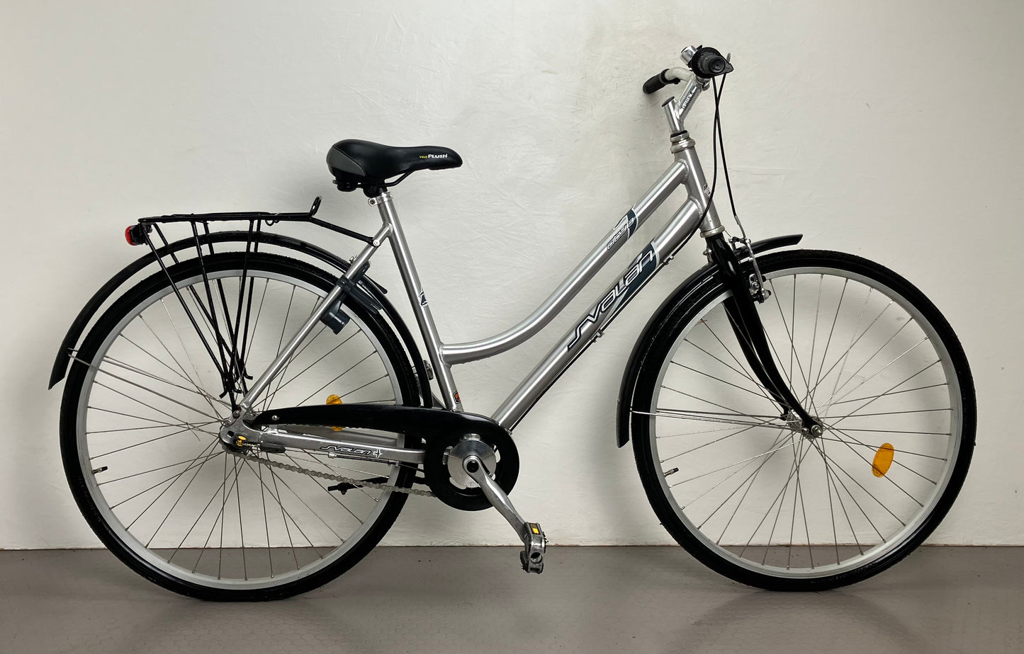 Svalan City 3, 28”, 3 växlar, så gott som nytt skick