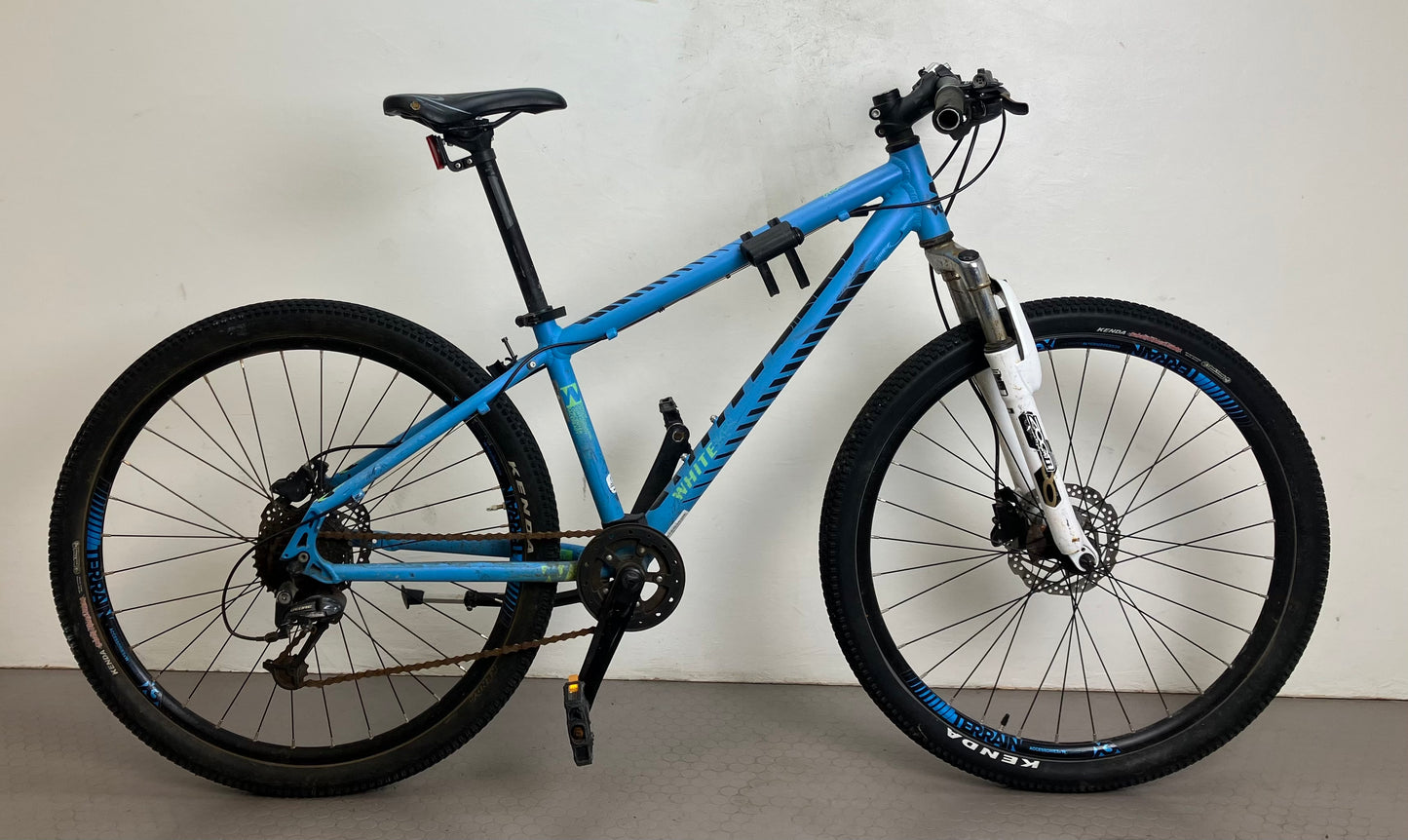 White XC Pro 260, 26”, 8 växlar, bättre begagnat skick