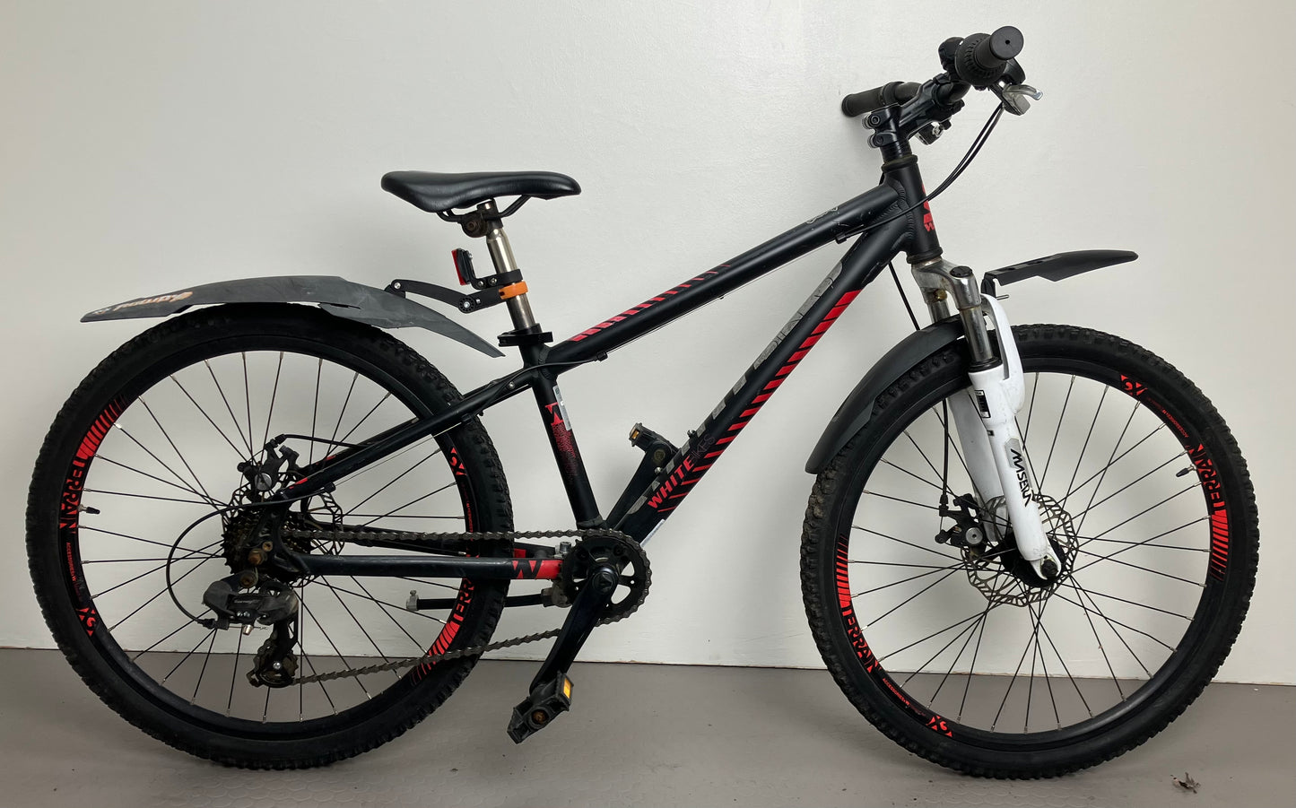 White Comp, 24”, 7 växlar, bättre begagnat skick