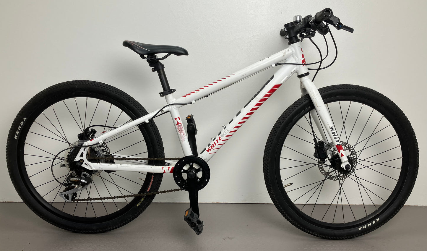 White XC 240 Lite, 24”, 8 växlar, bättre begagnat skick