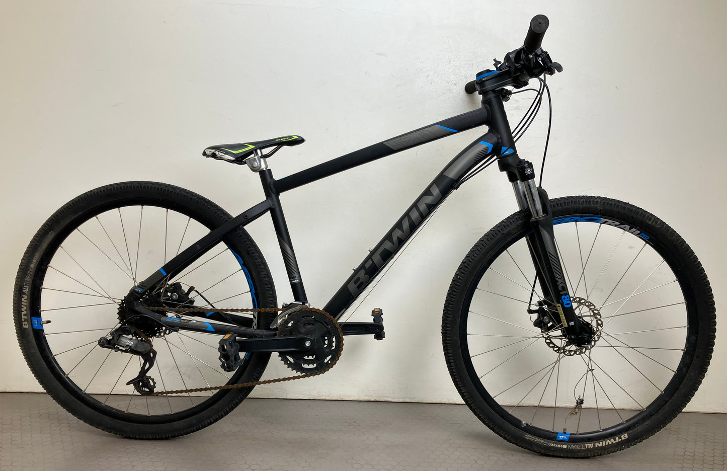Btwin Rockrider 520, 27.5”, 24 växlar, bättre begagnat skick