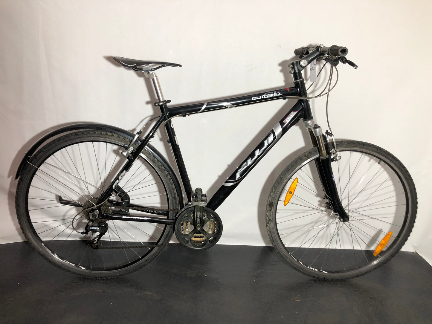 Fuji Outland, 28", 27 växlar, bra begagnat skick