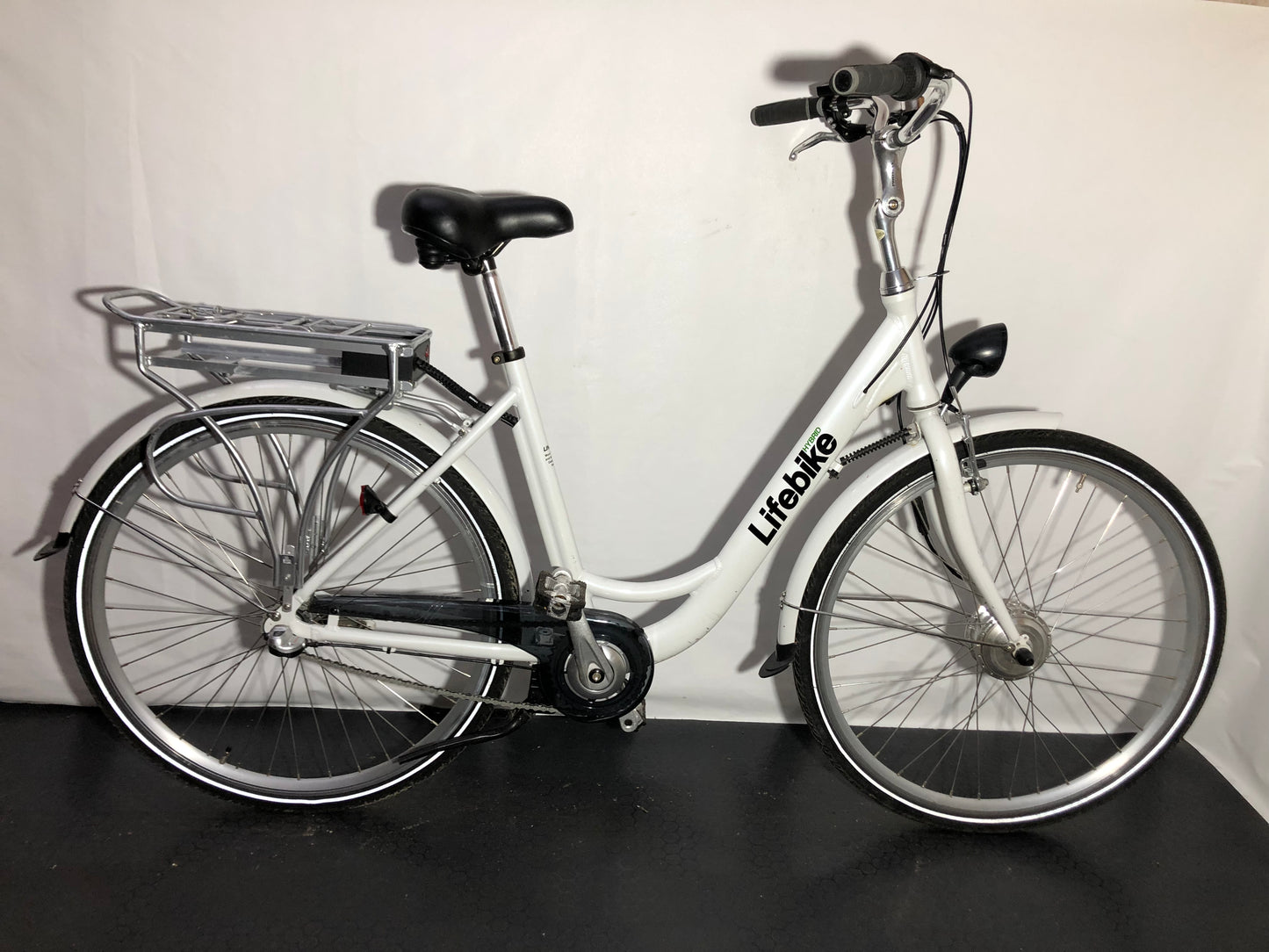 Lifebike Hybrid, 28", 3 växlar, bra begagnat skick, (saknar batteri)