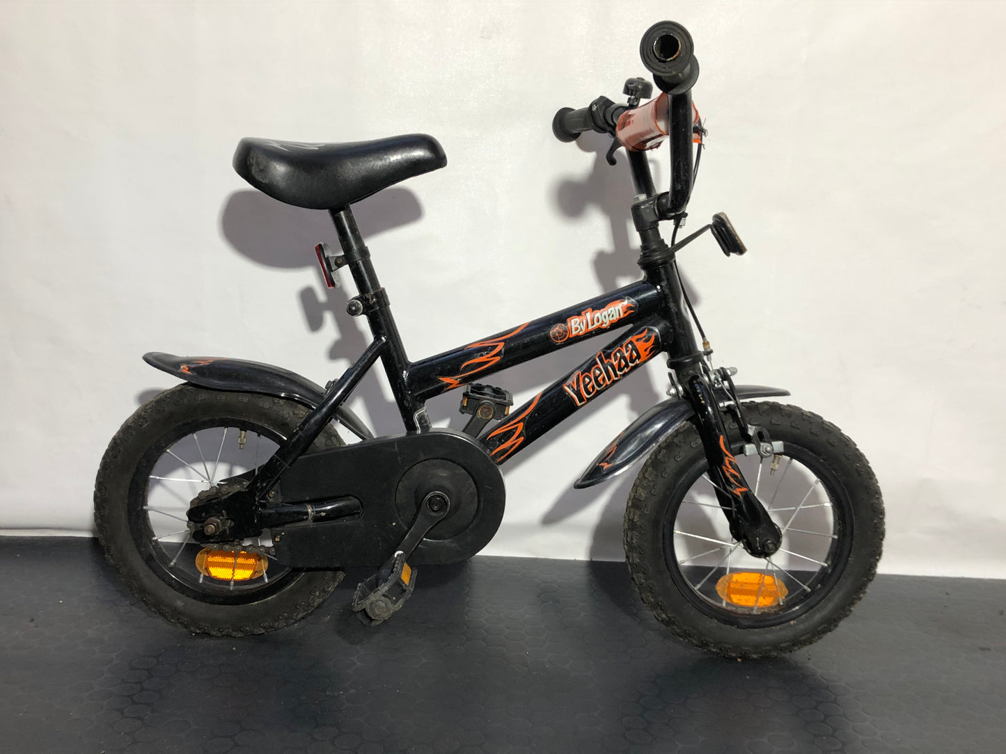 Logan Yee-Haa, 12", bra begagnat skick