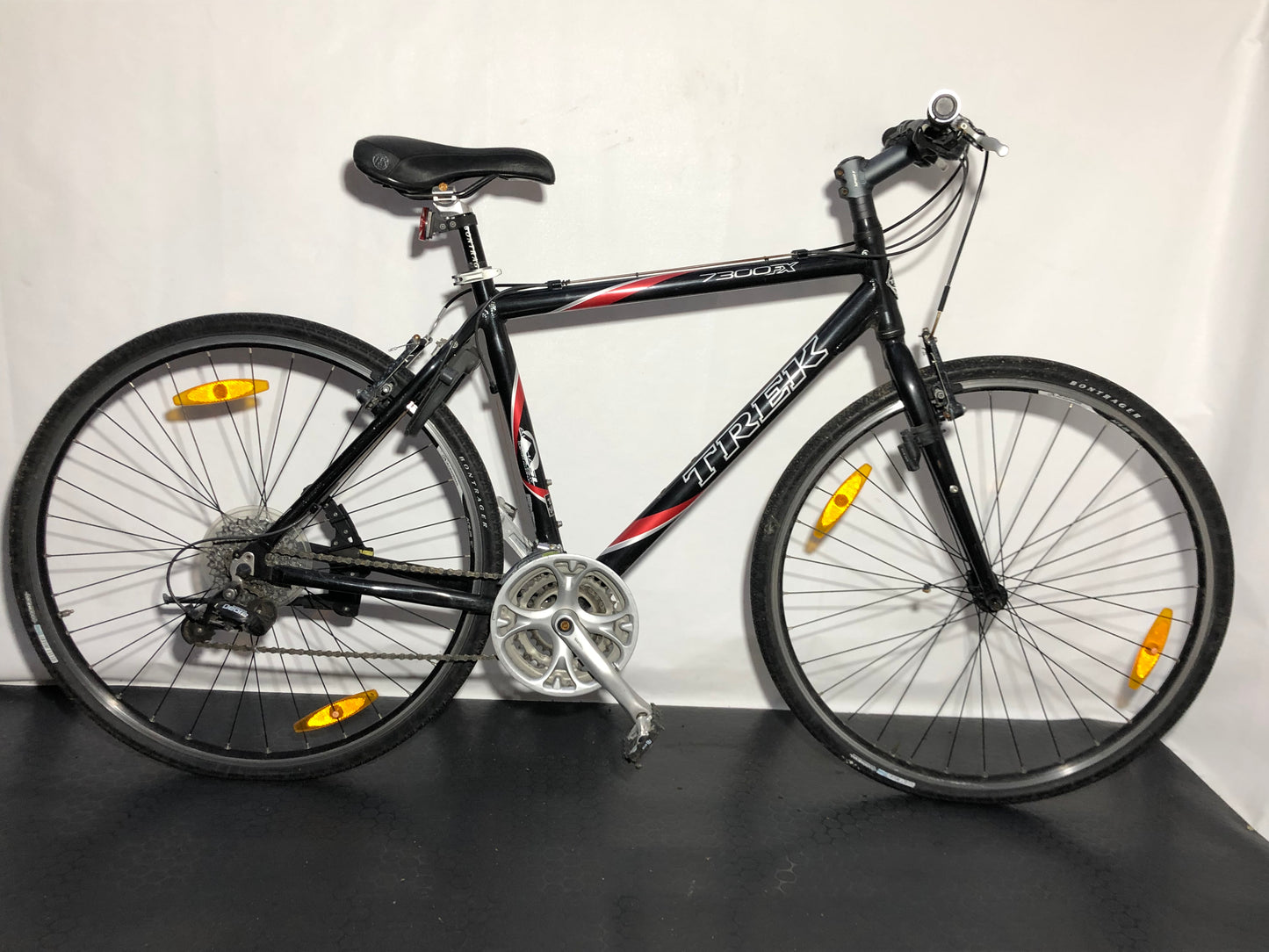 Trek 7300FX, 28", 24 växlar, bra begagnat skick