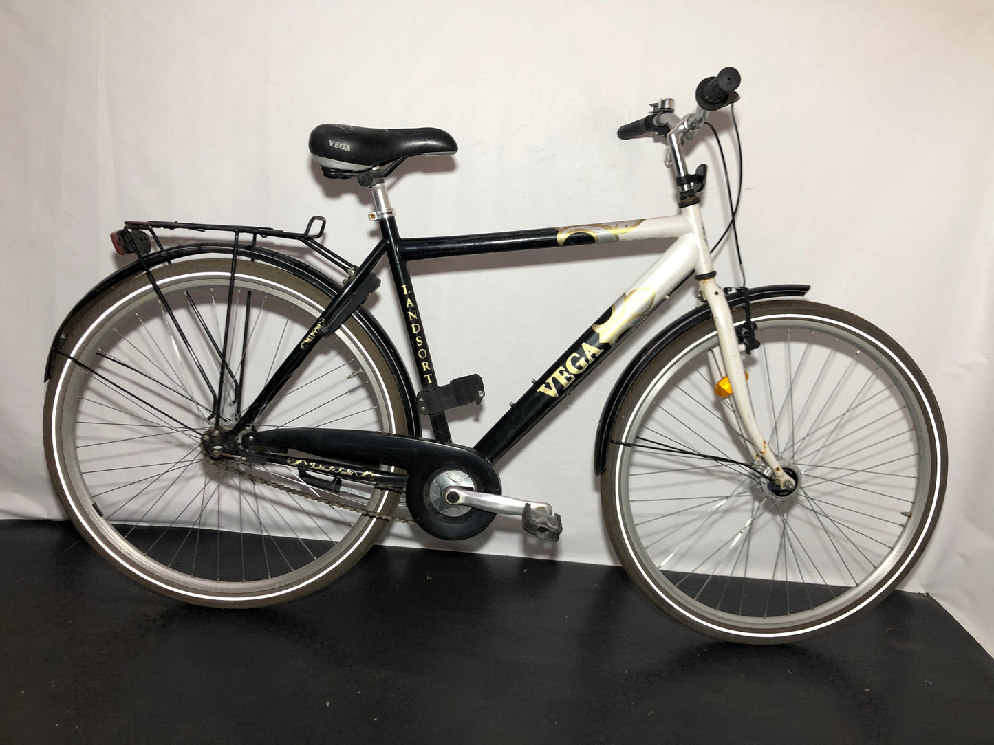 Vega Landsort, 28", 3 växlar, bra begagnat skick