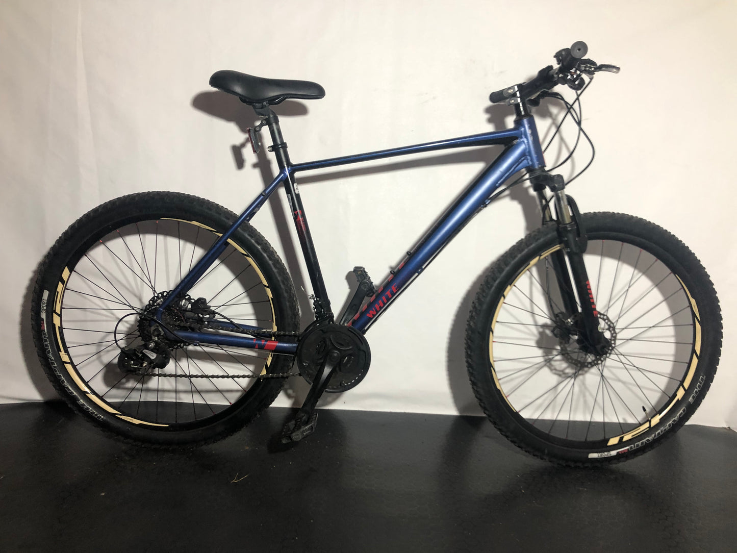 White XC 260, 26", 21 växlar, bättre begagnat skick