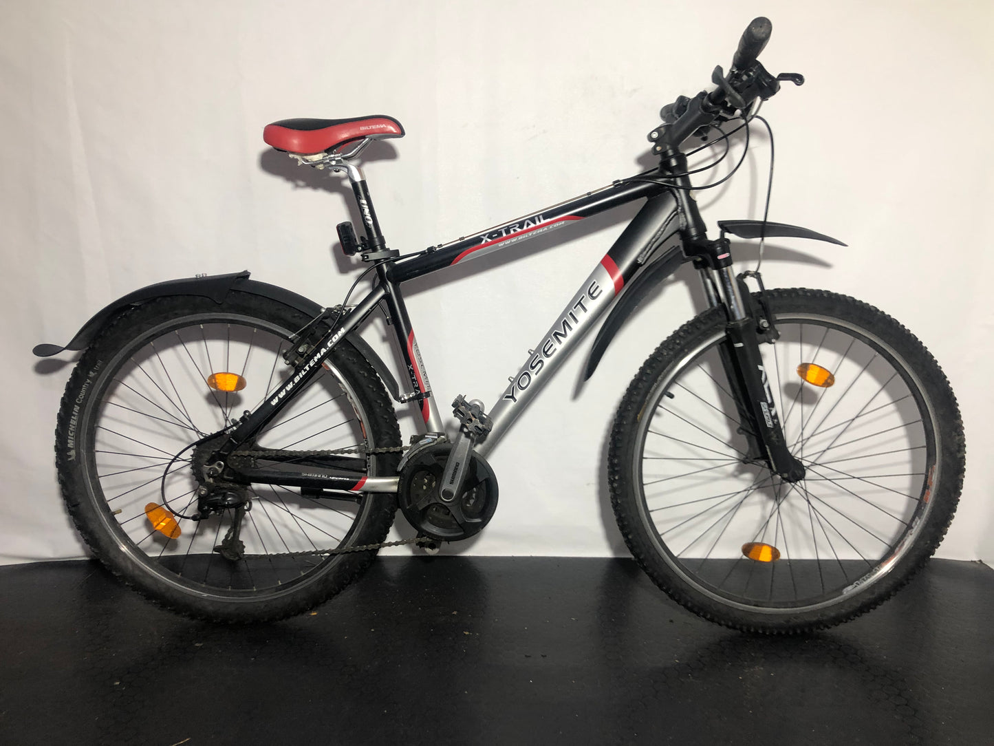 Yosemite X-trail, 26", 24 växlar, bättre begagnat skick